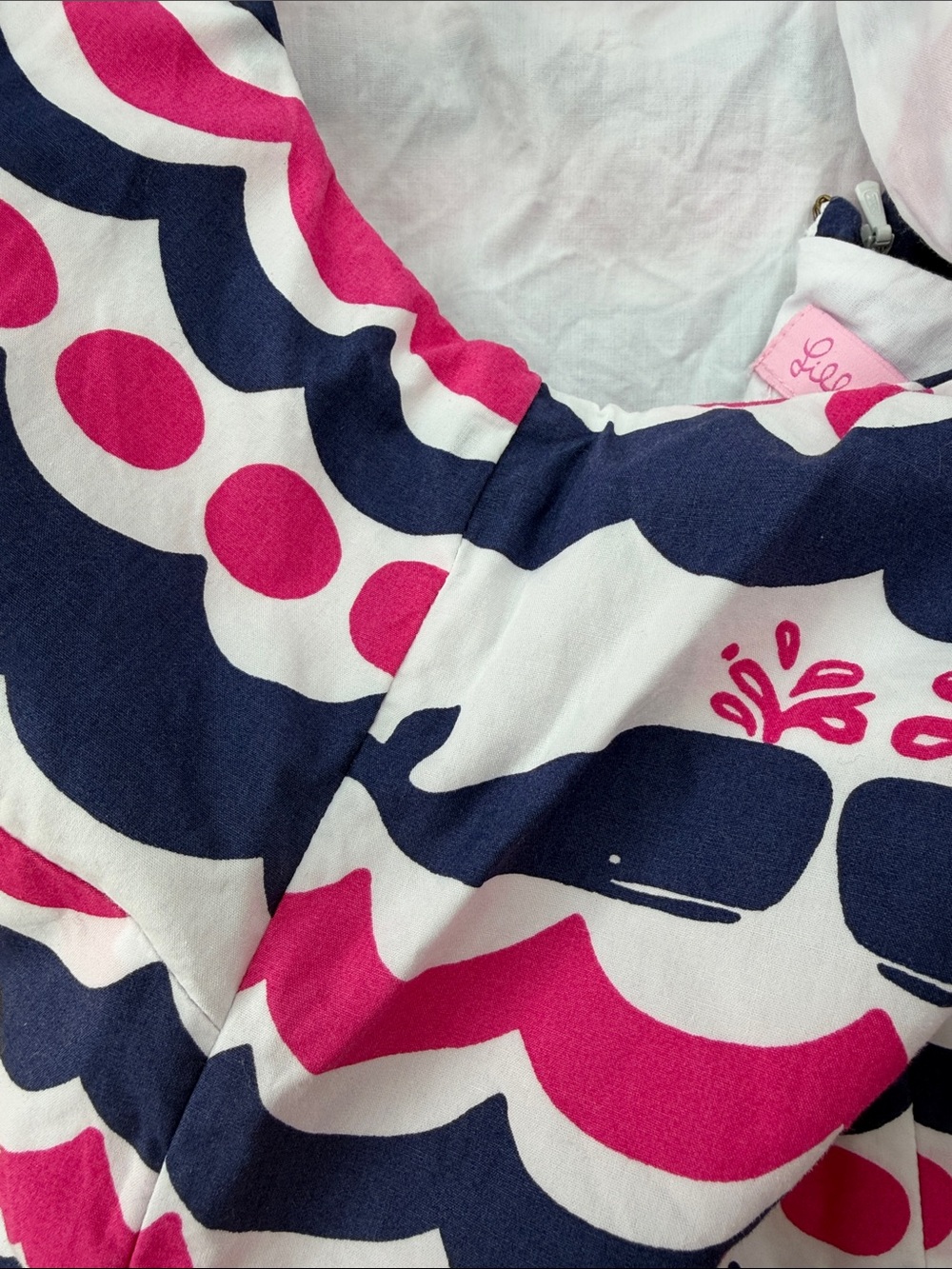 Lilly Pulitzer Whale Tail Delia size 10 - Picture 7 of 7